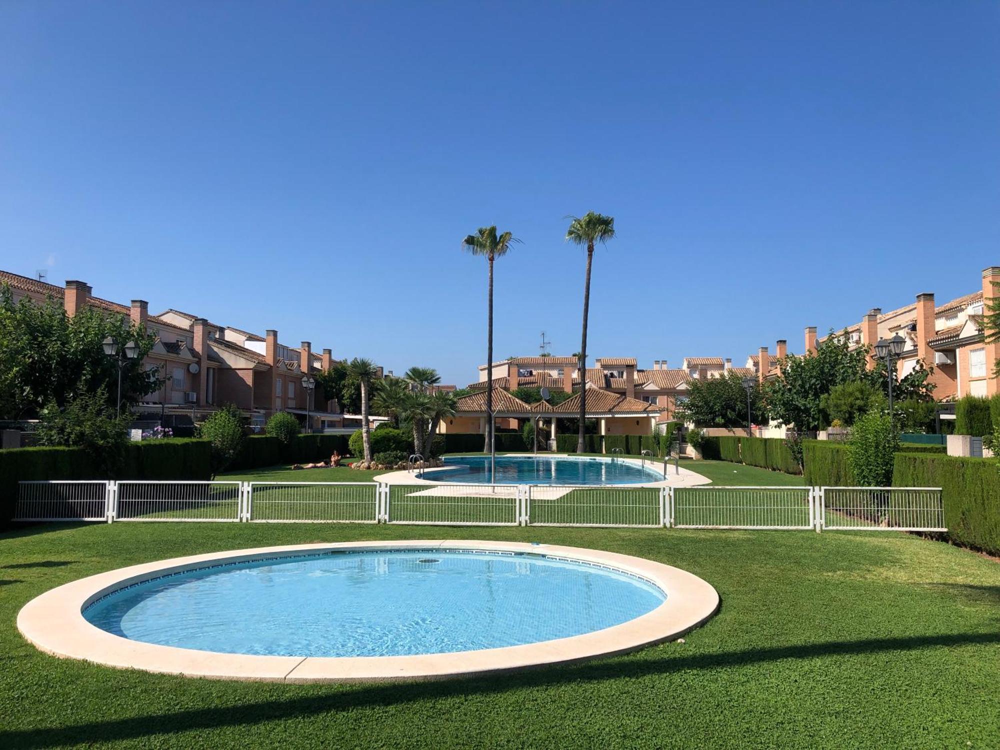 Adosado Para Familias Al Lado De La Playa, Con Piscina Castellon de la Plana Exterior photo